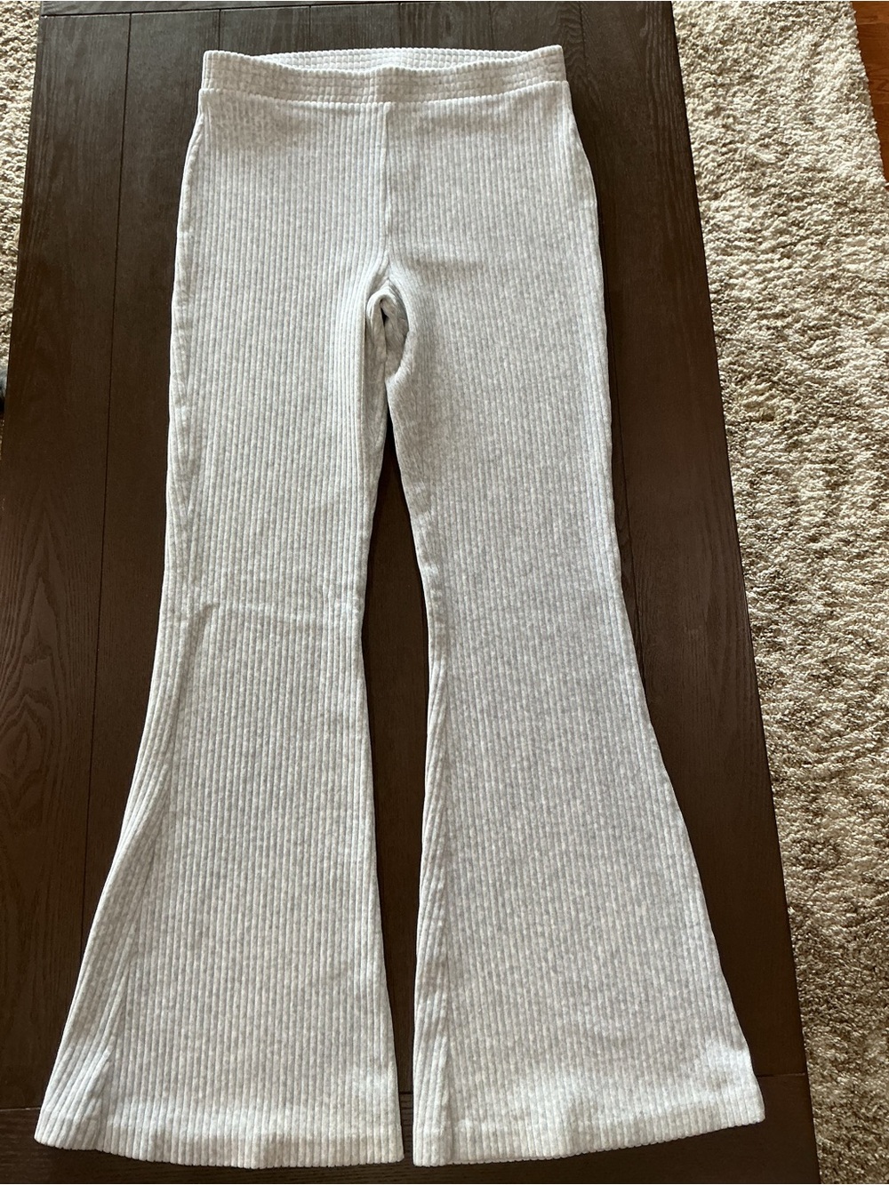 Aerie Ribbed Flare Leggings in Light Gray